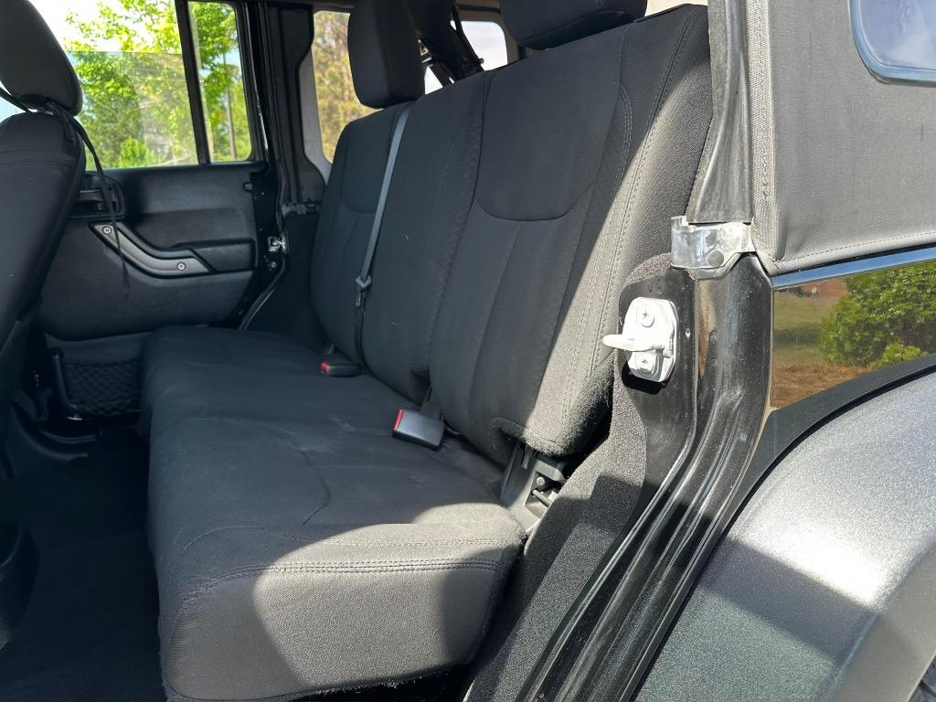 2018 Jeep Wrangler JK Unlimited Sport S - Photo 17