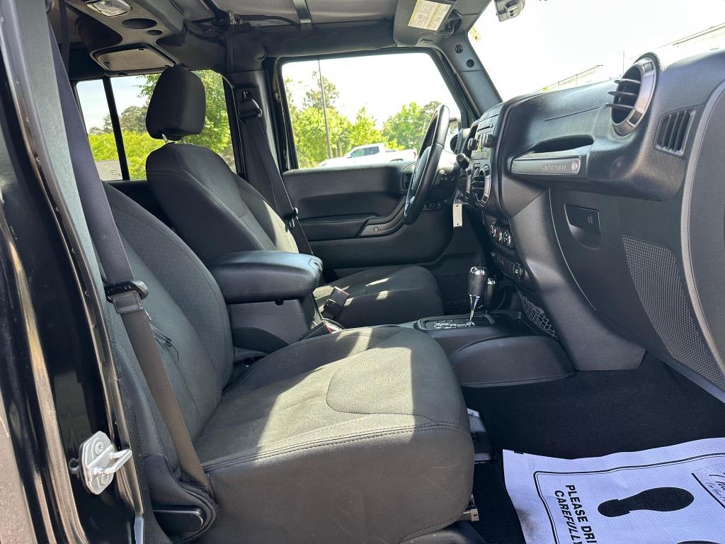 2018 Jeep Wrangler JK Unlimited Sport S - Photo 19