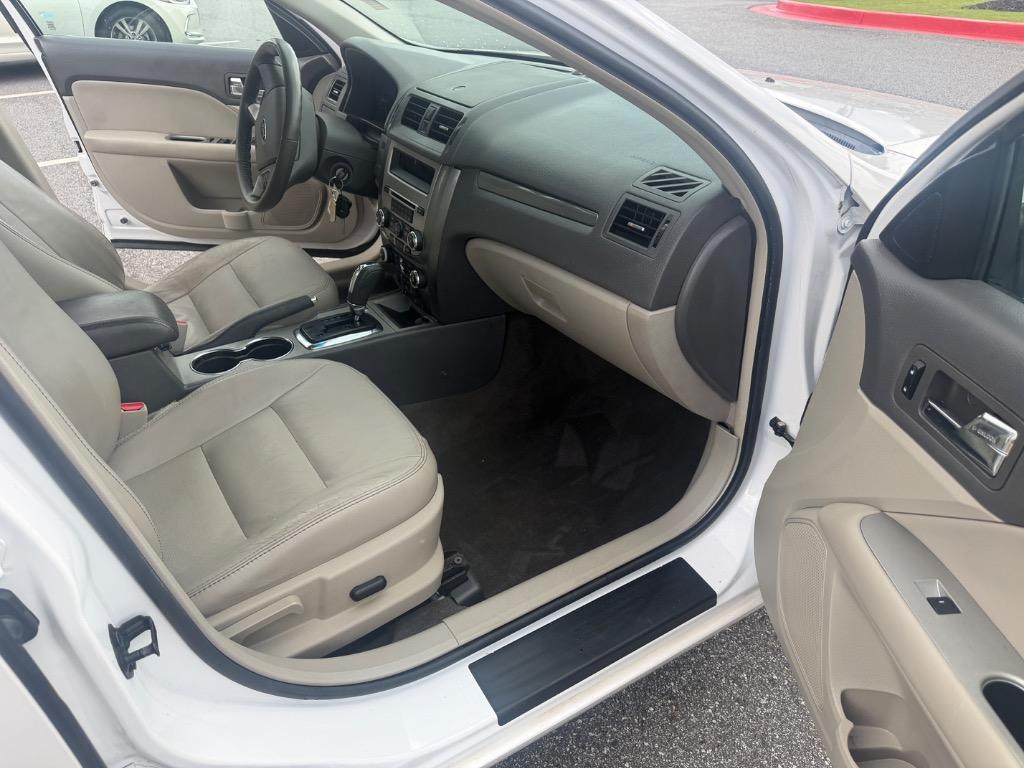 2010 Ford Fusion SEL - Photo 9