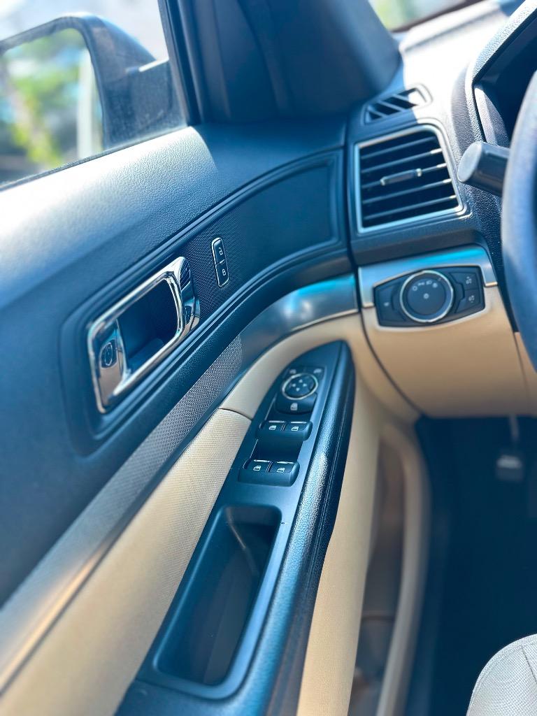 2016 Ford Explorer Base - Photo 12