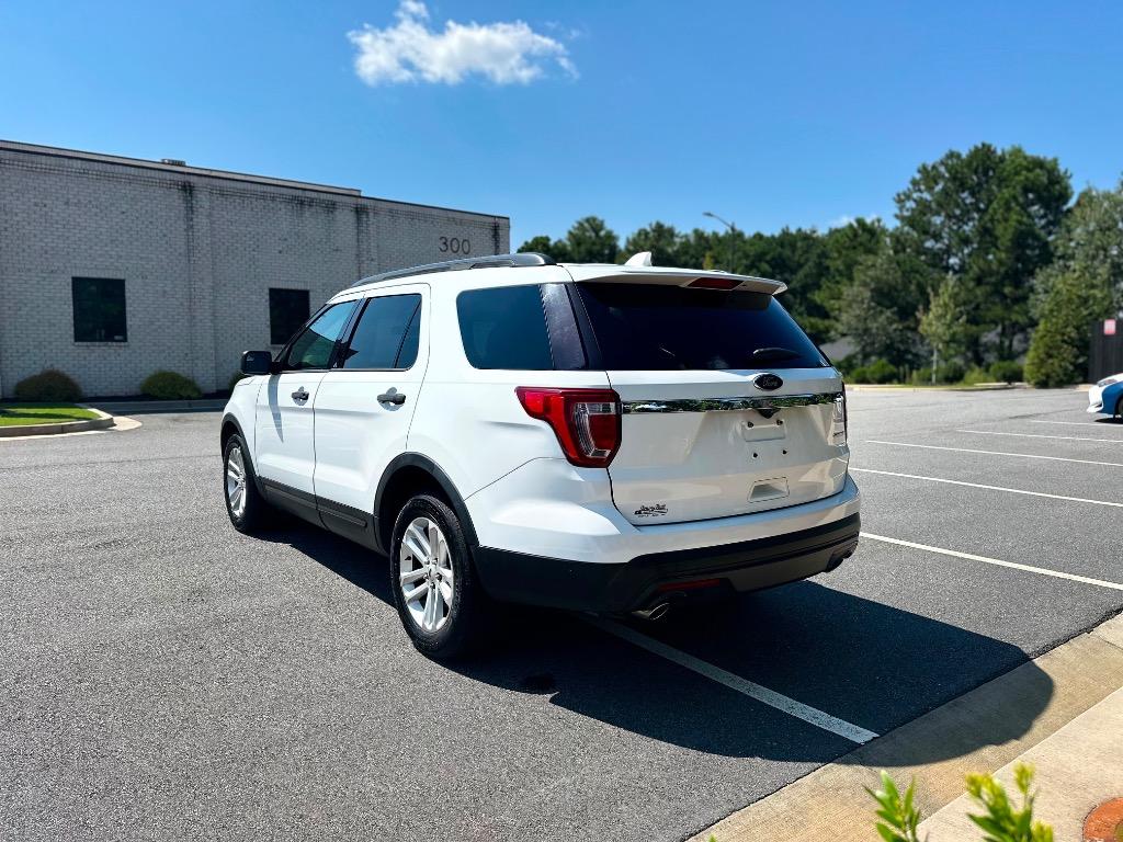 2016 Ford Explorer Base - Photo 7