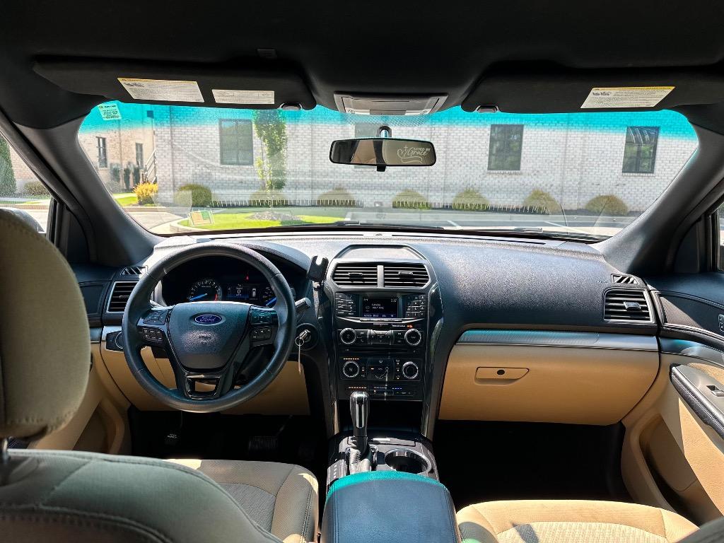 2016 Ford Explorer Base - Photo 6