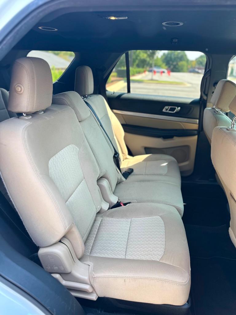 2016 Ford Explorer Base - Photo 14
